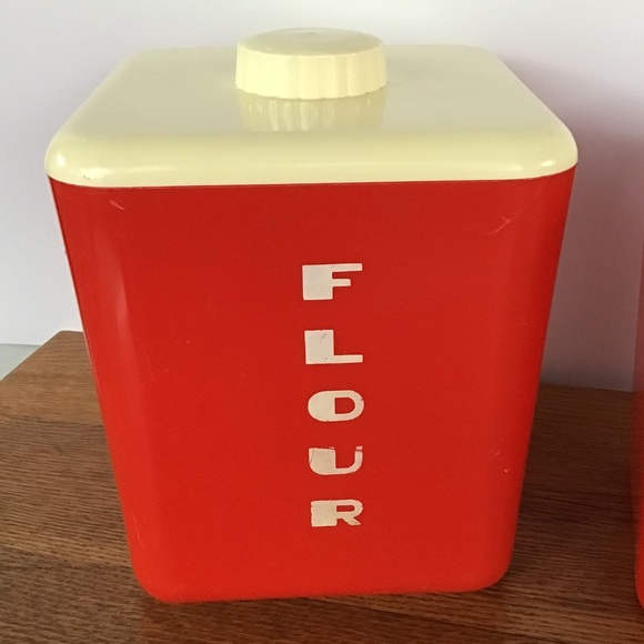 Vintage Lustro Ware Canister 8pc Set Red & Cream Flour Sugar Coffee Tea - Picture 3 of 15